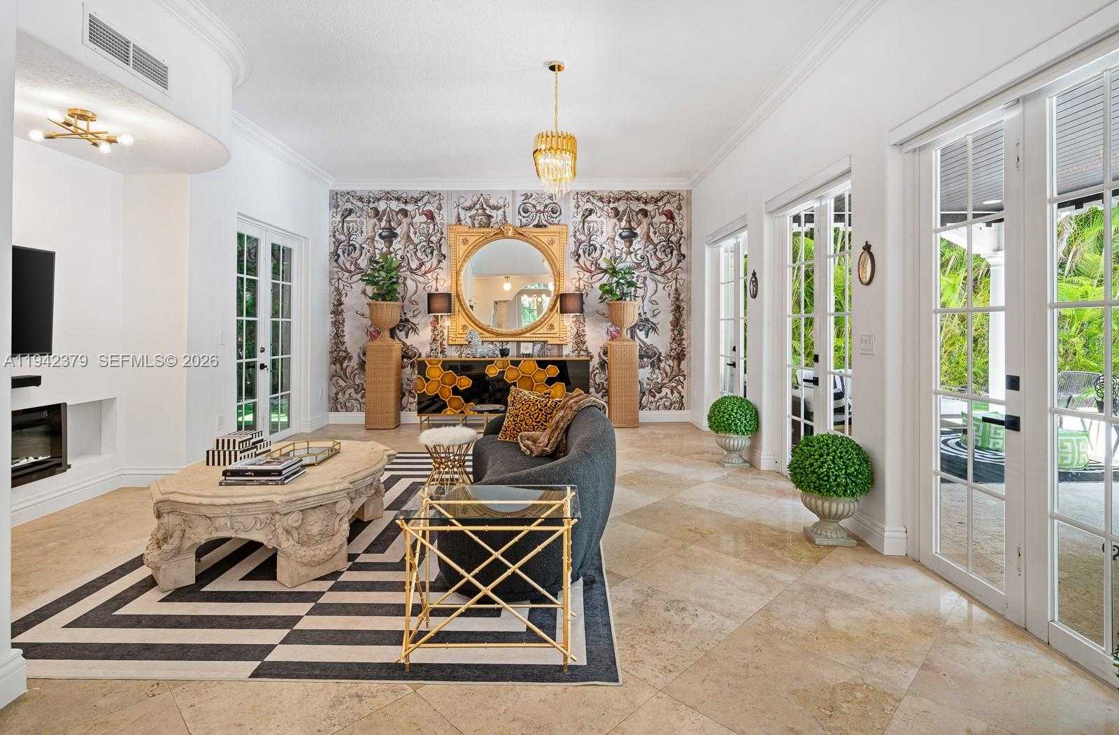 Small Image of 1224 ALMERIA AVE, Coral Gables Number 10