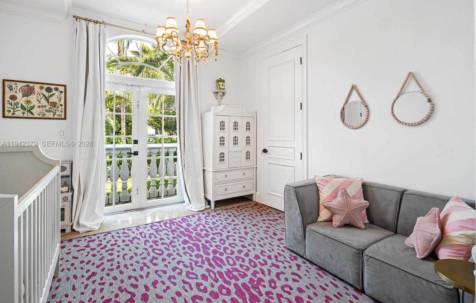 Small Image of 1224 ALMERIA AVE, Coral Gables Number 23