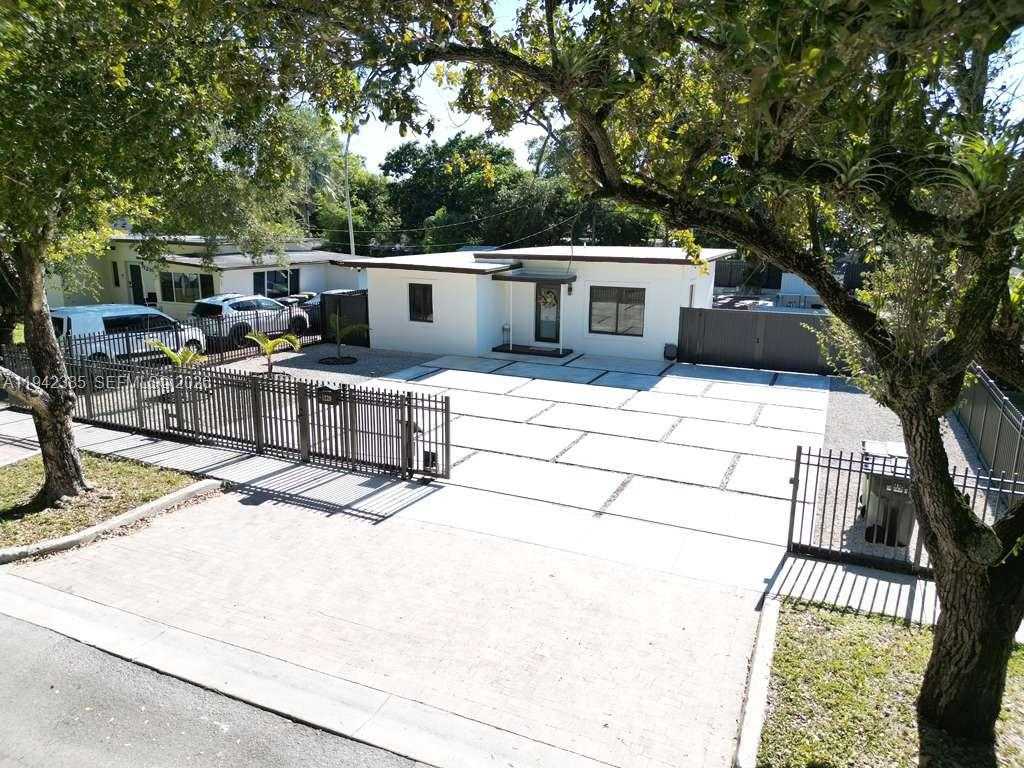 Small Image of 1220 NORTH WEST 125TH ST, North Miami Number 2