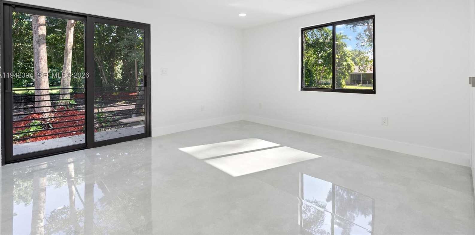 Small Image of 4800 SOUTH WEST 61ST AVE, Davie Number 22