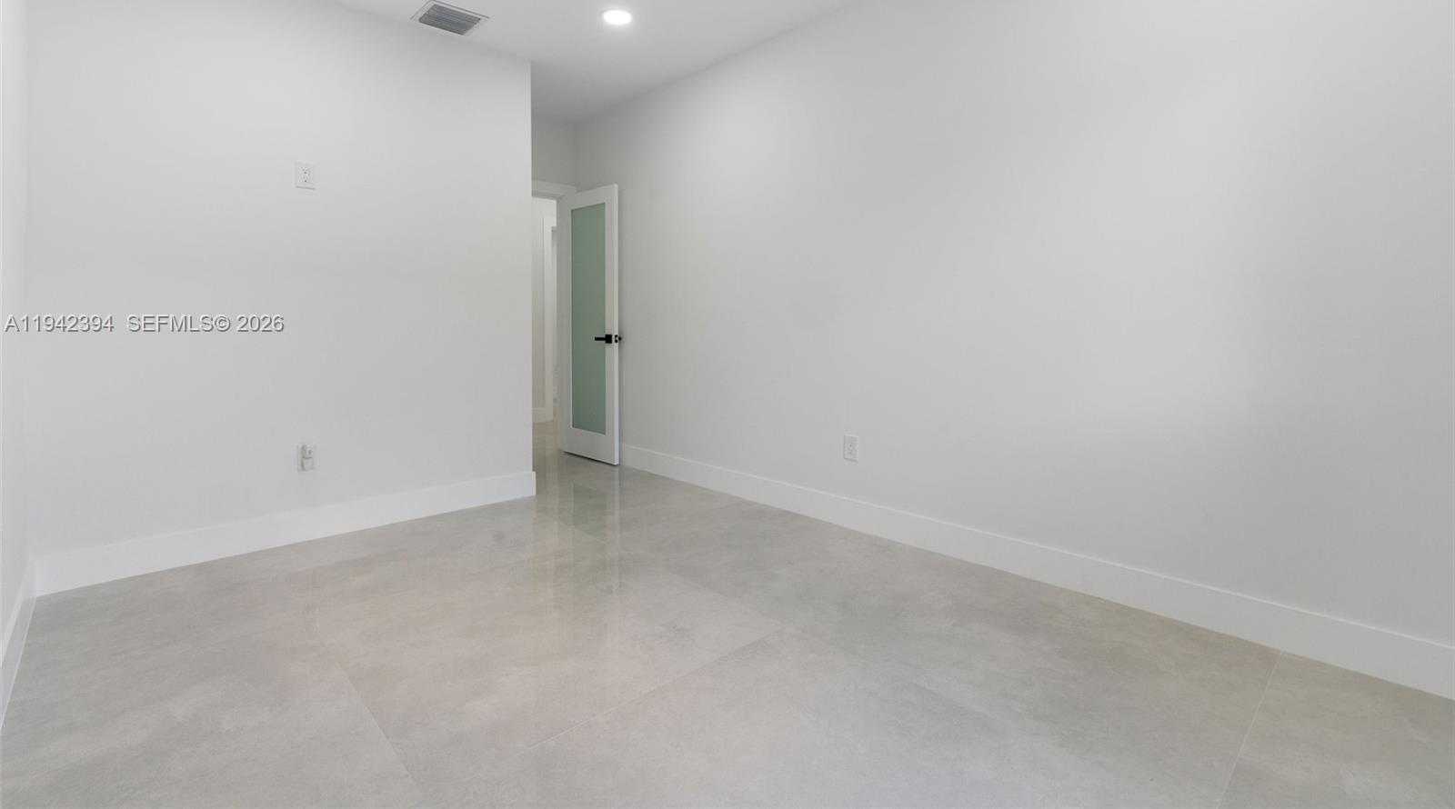 Small Image of 4800 SOUTH WEST 61ST AVE, Davie Number 28