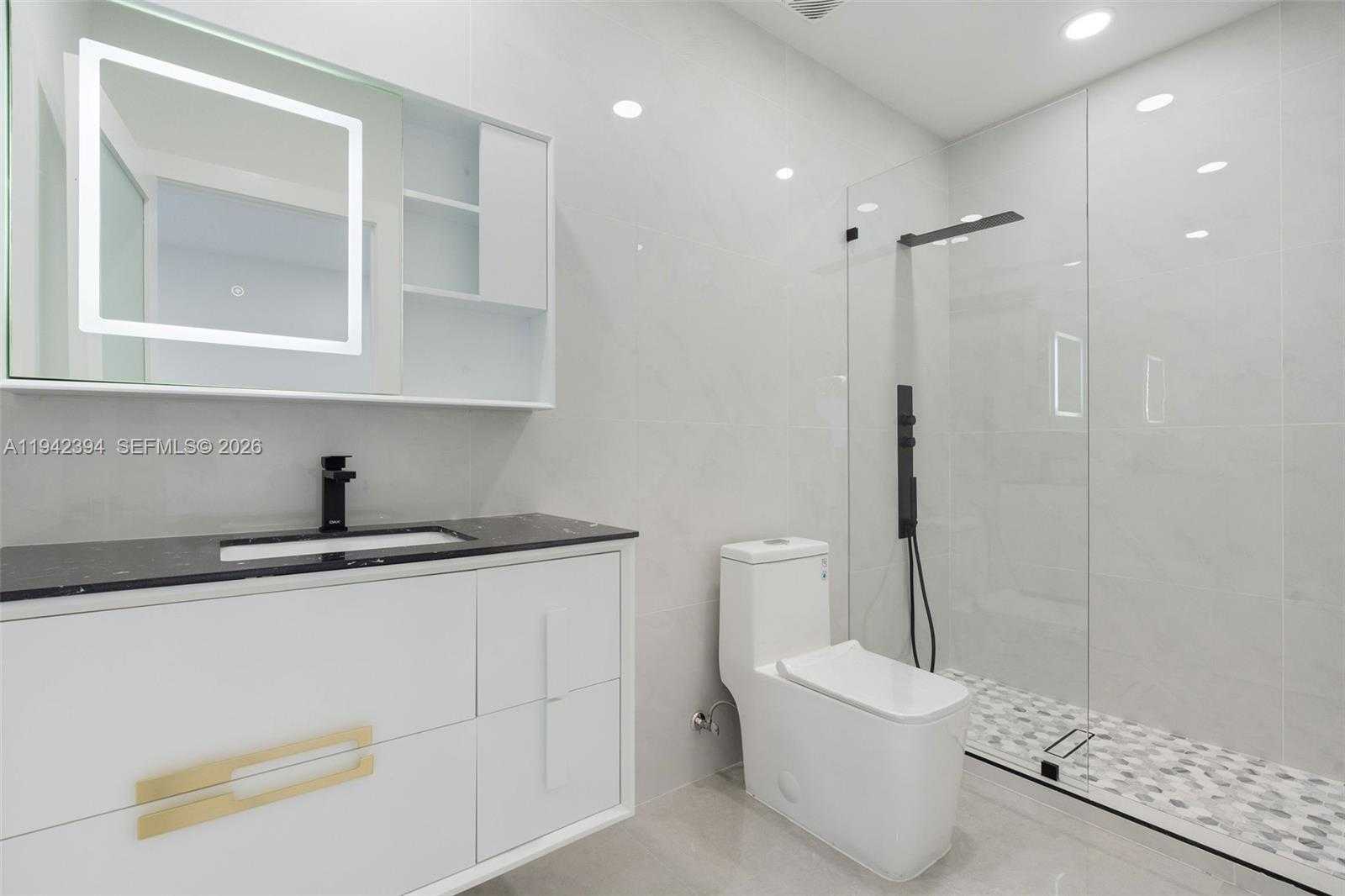 Small Image of 4800 SOUTH WEST 61ST AVE, Davie Number 29