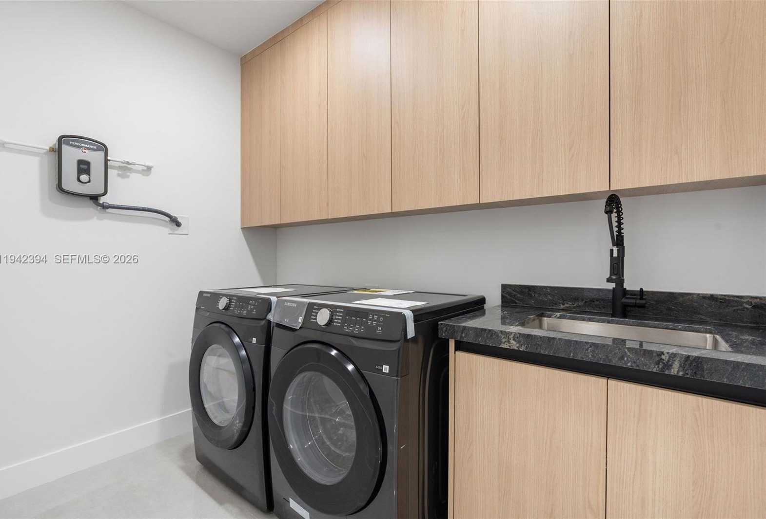 Small Image of 4800 SOUTH WEST 61ST AVE, Davie Number 30