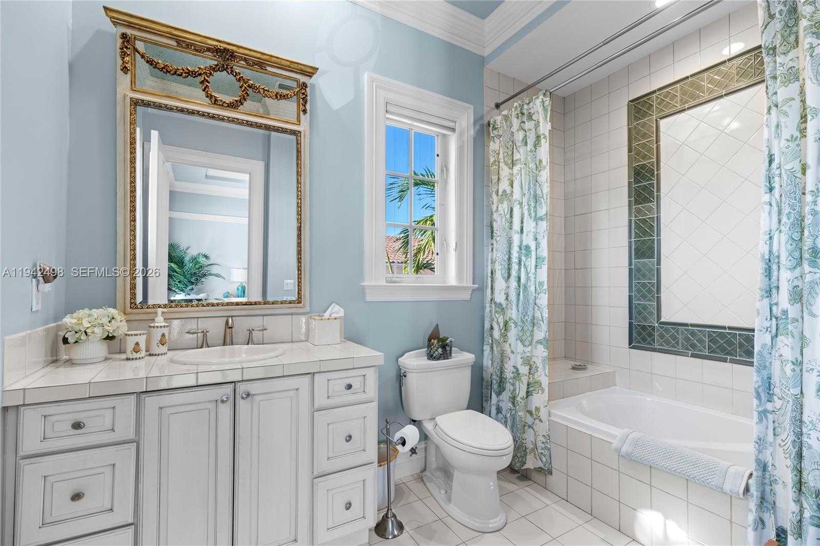 Small Image of 833 HARBOUR ISLE PLACE, North Palm Beach Number 24