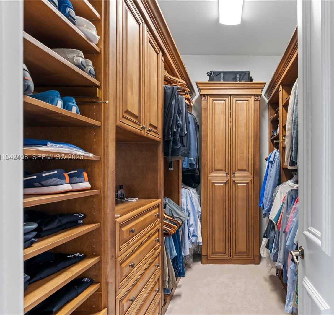 Small Image of 833 HARBOUR ISLE PLACE, North Palm Beach Number 29