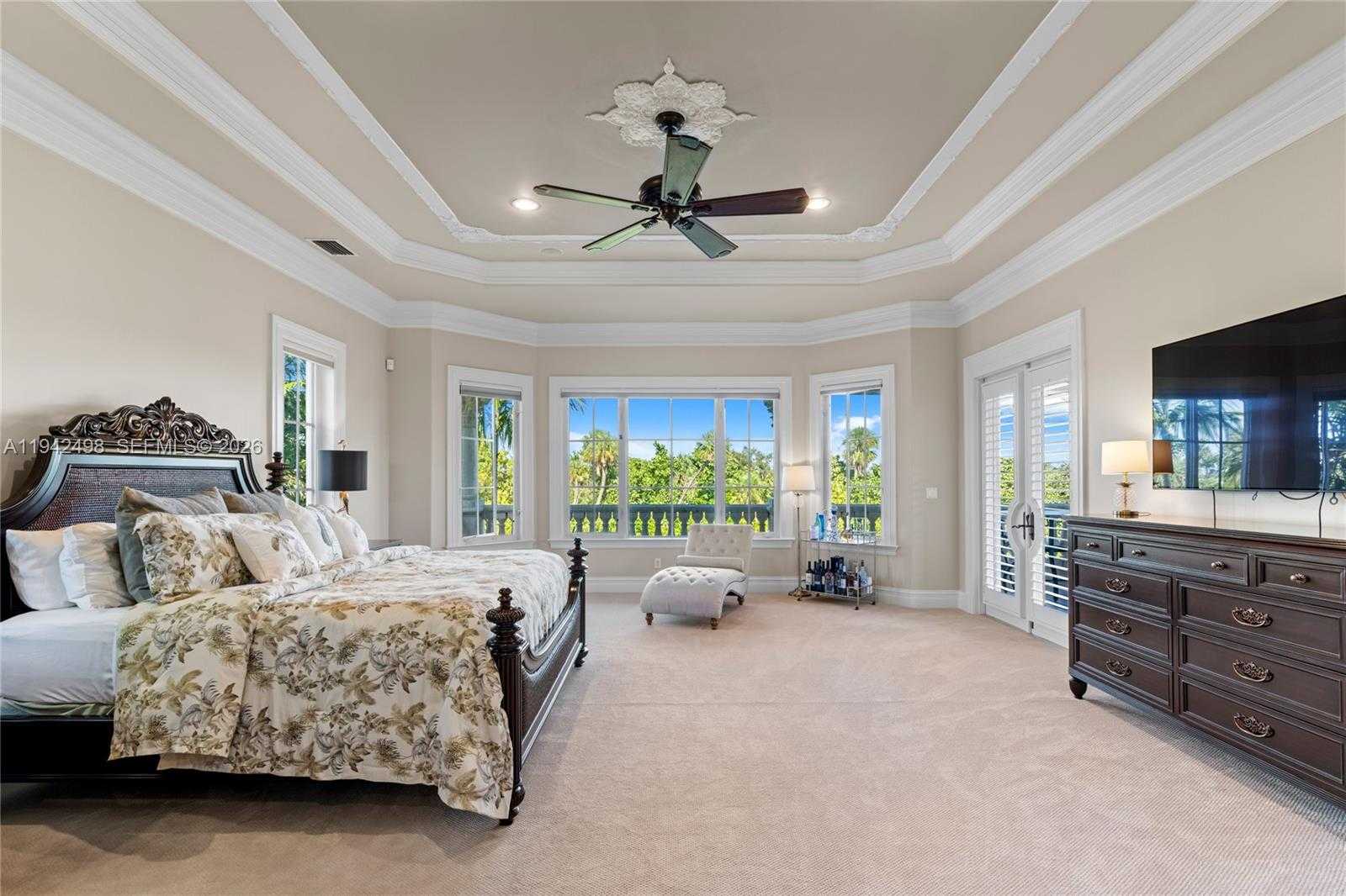 Small Image of 833 HARBOUR ISLE PLACE, North Palm Beach Number 30