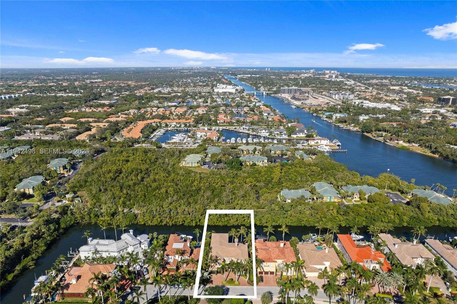 Small Image of 833 HARBOUR ISLE PLACE, North Palm Beach Number 75