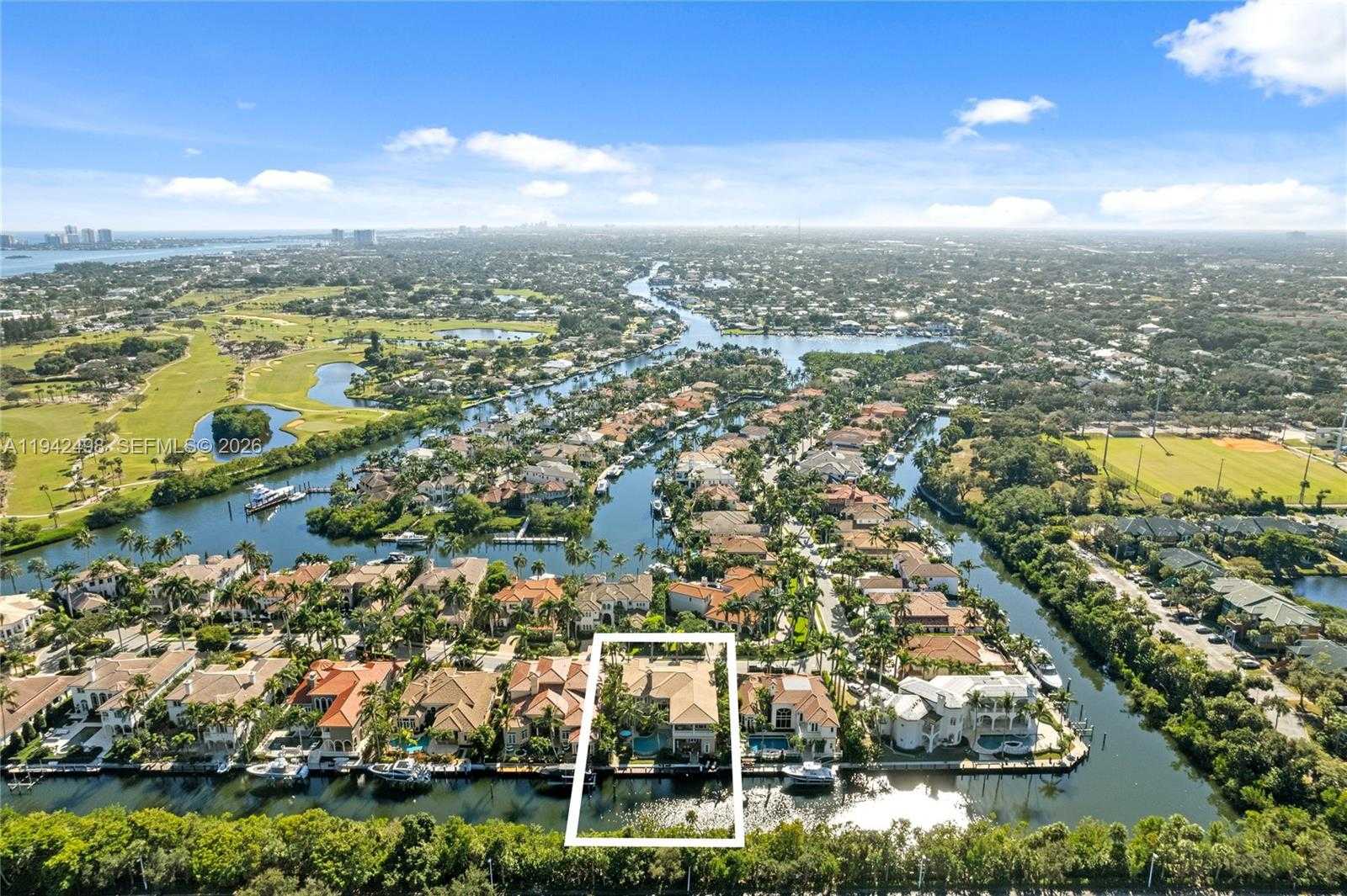 Small Image of 833 HARBOUR ISLE PLACE, North Palm Beach Number 85