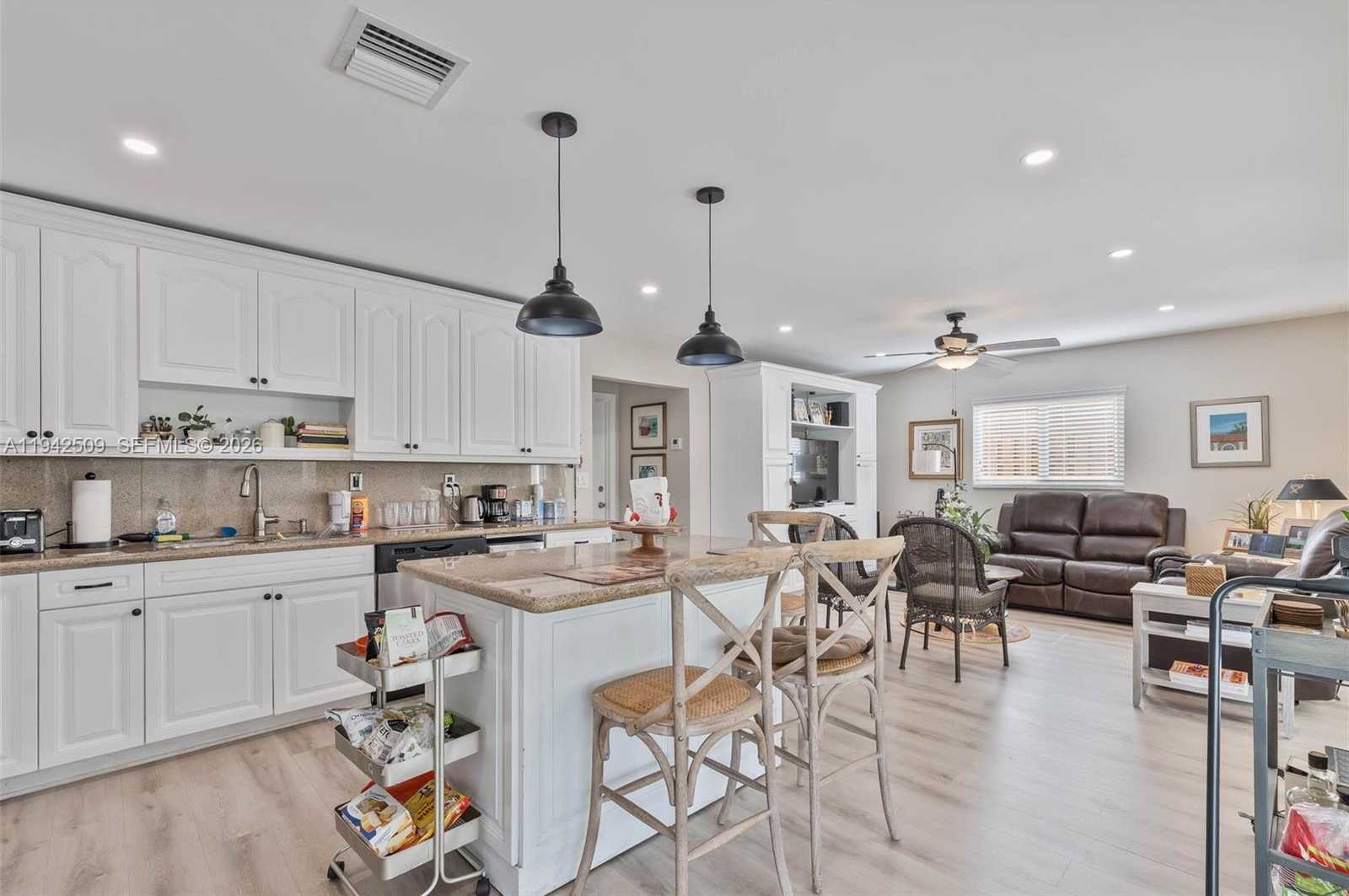 Small Image of 1804 SOUTH WEST 104TH CT, Miami Number 11