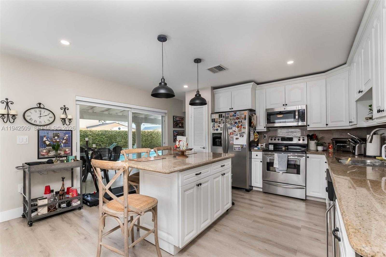 Small Image of 1804 SOUTH WEST 104TH CT, Miami Number 13