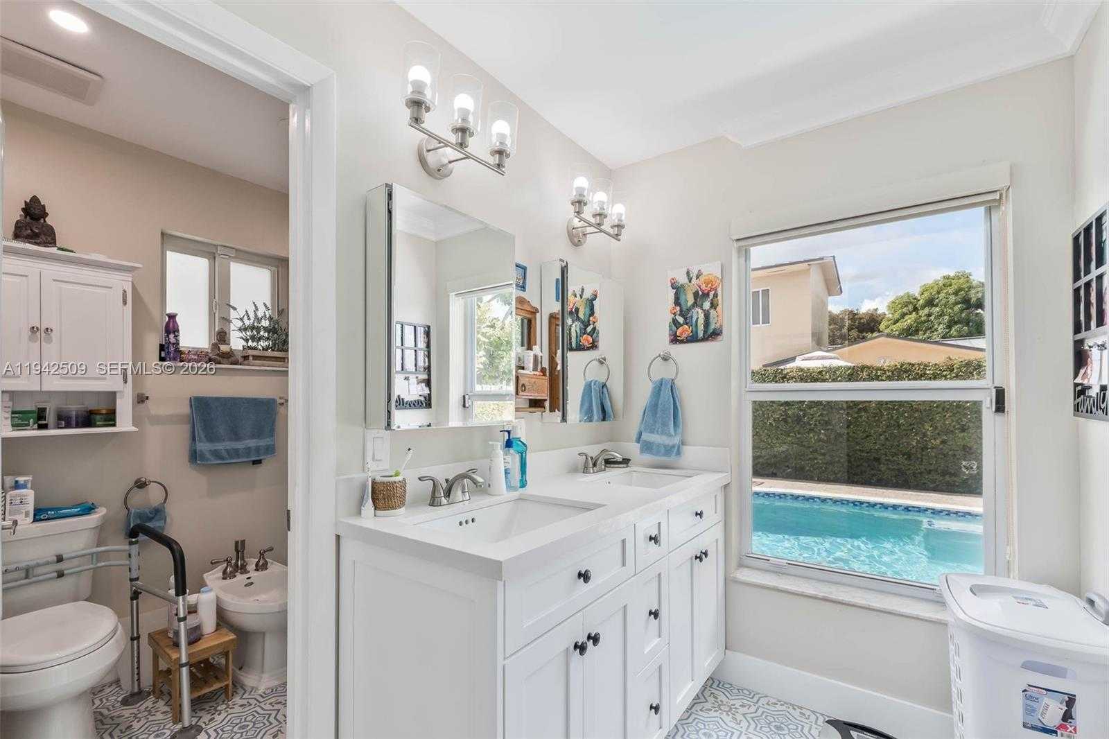 Small Image of 1804 SOUTH WEST 104TH CT, Miami Number 20