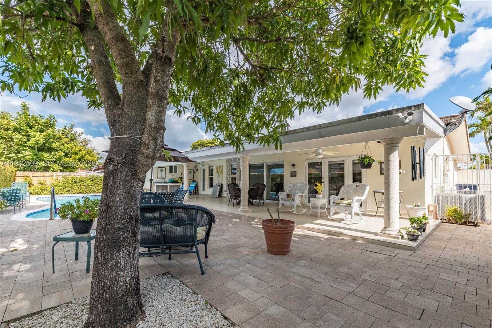 Small Image of 1804 SOUTH WEST 104TH CT, Miami Number 32