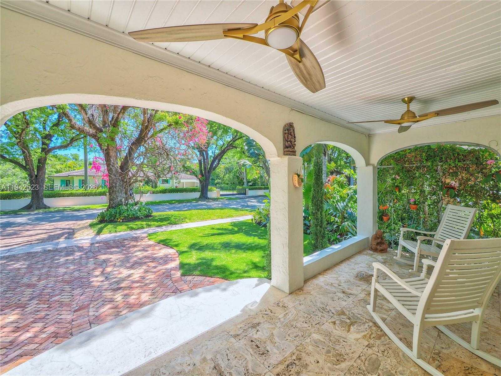 Small Image of 1229 SOROLLA AVE, Coral Gables Number 18