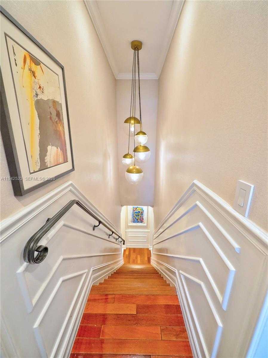 Small Image of 1229 SOROLLA AVE, Coral Gables Number 48