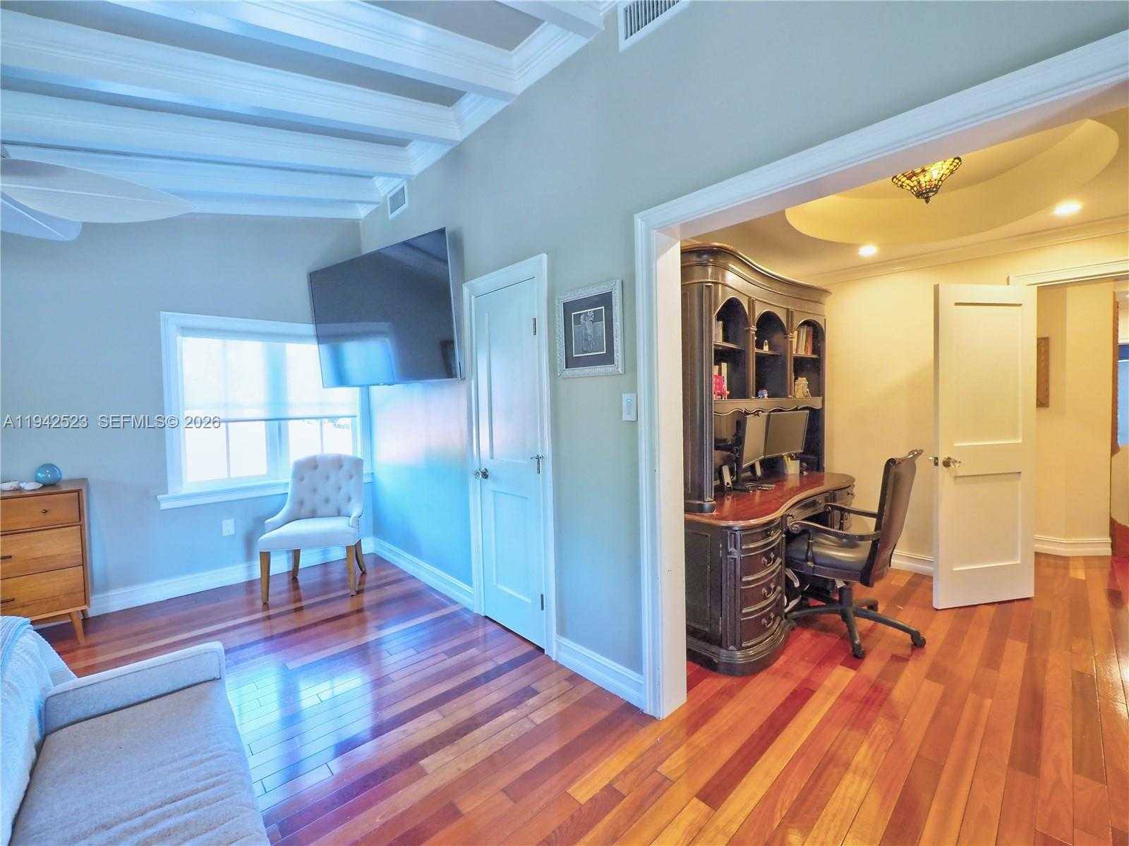 Small Image of 1229 SOROLLA AVE, Coral Gables Number 58