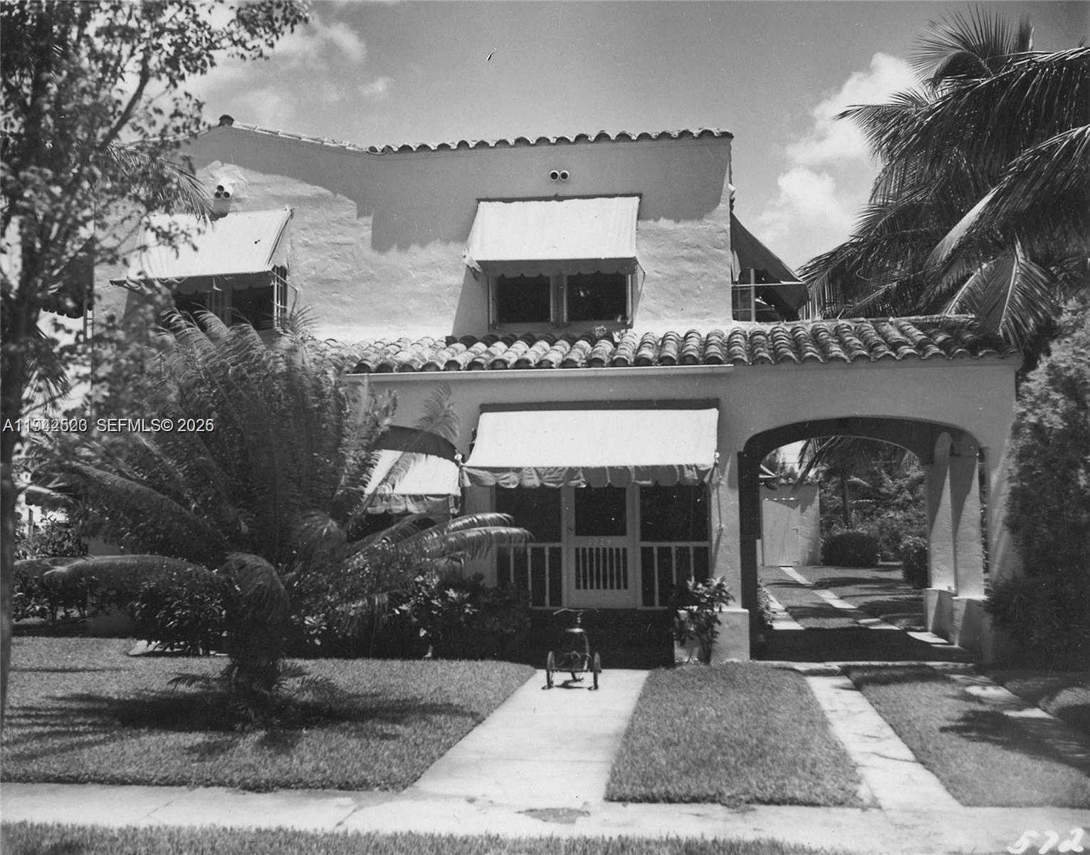Small Image of 1229 SOROLLA AVE, Coral Gables Number 6
