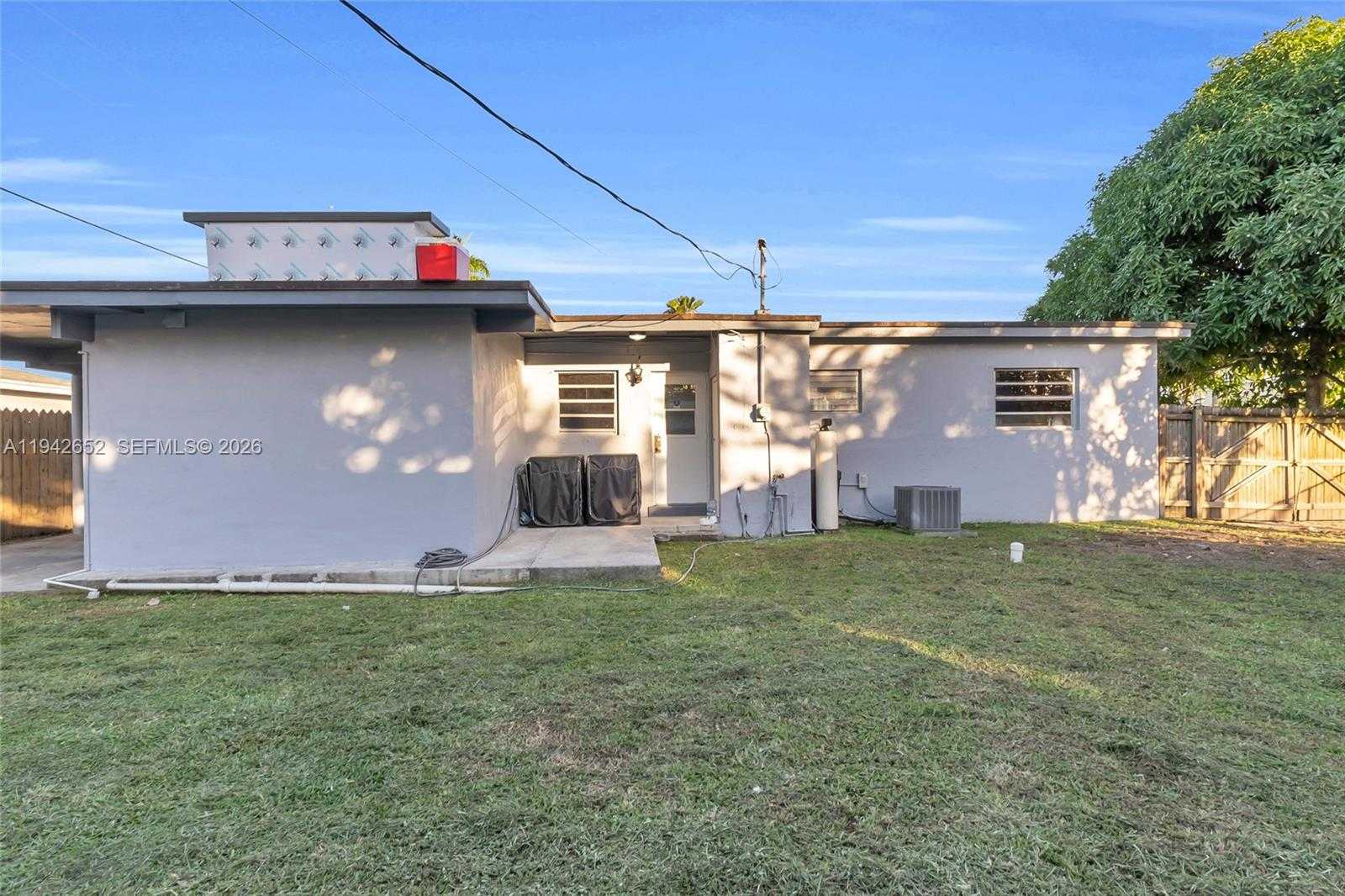 Small Image of 26620 SOUTH WEST 136TH AVE, Homestead Number 27