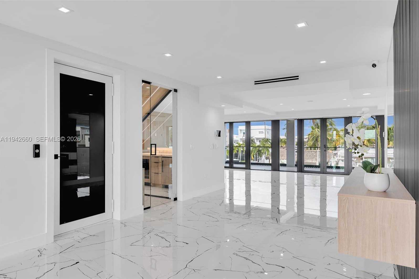 Small Image of 141 GRASSY RD, Key Largo Number 10