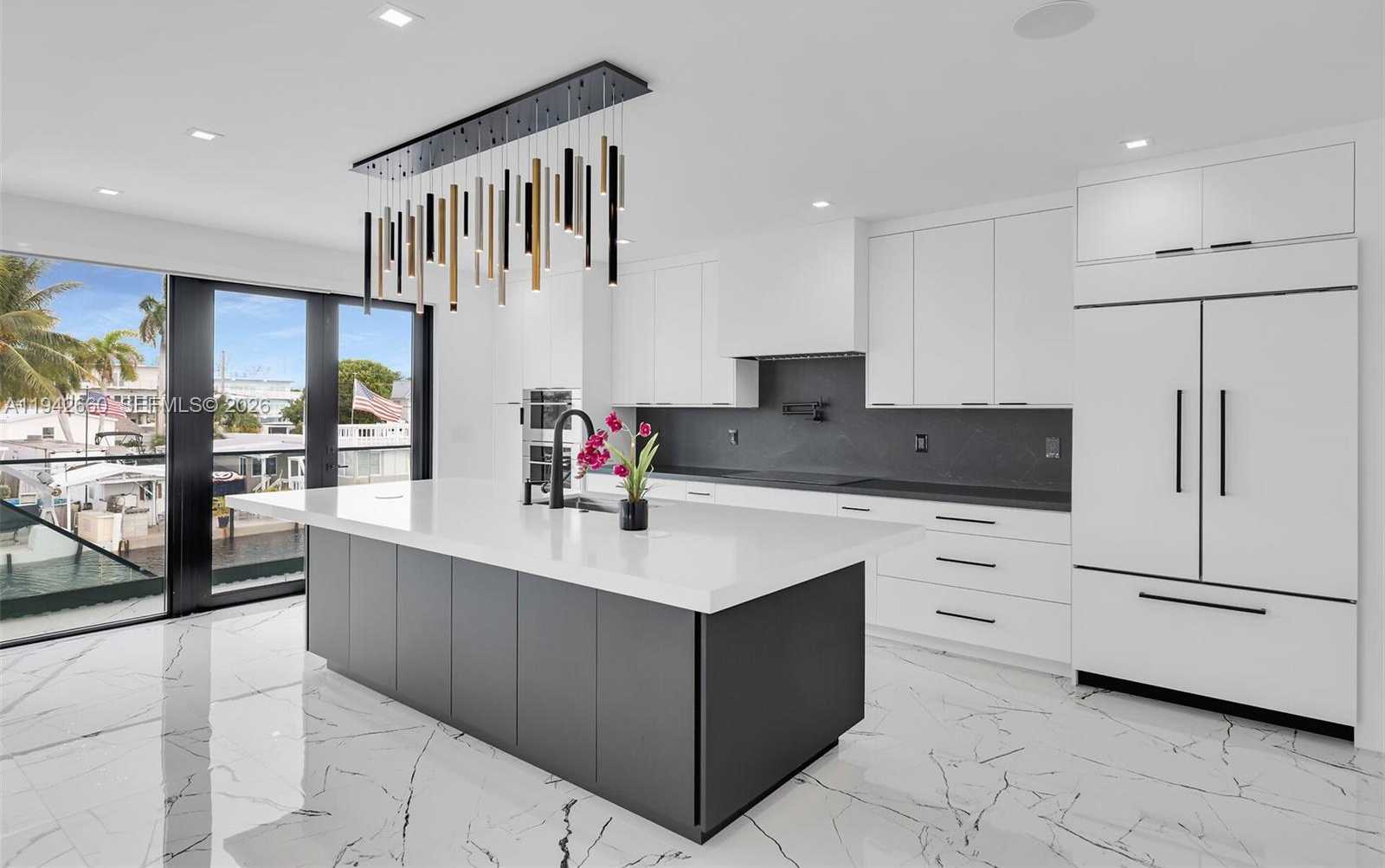 Small Image of 141 GRASSY RD, Key Largo Number 15