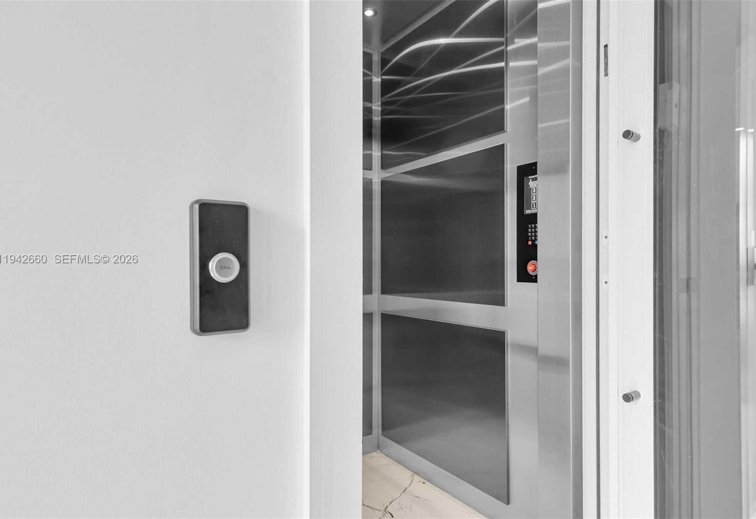 Small Image of 141 GRASSY RD, Key Largo Number 22