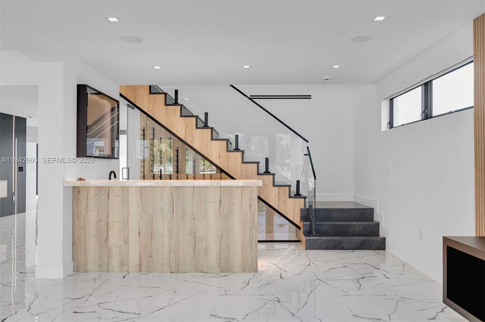 Small Image of 141 GRASSY RD, Key Largo Number 23