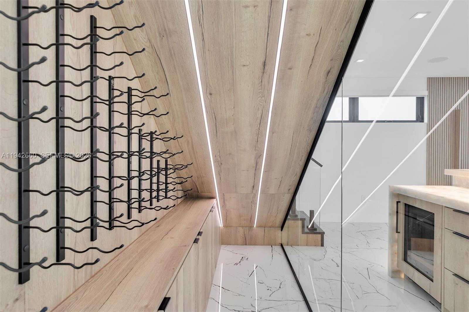 Small Image of 141 GRASSY RD, Key Largo Number 24