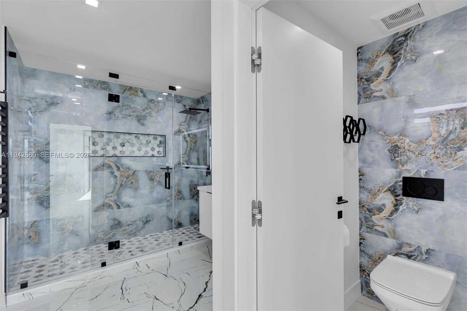 Small Image of 141 GRASSY RD, Key Largo Number 27