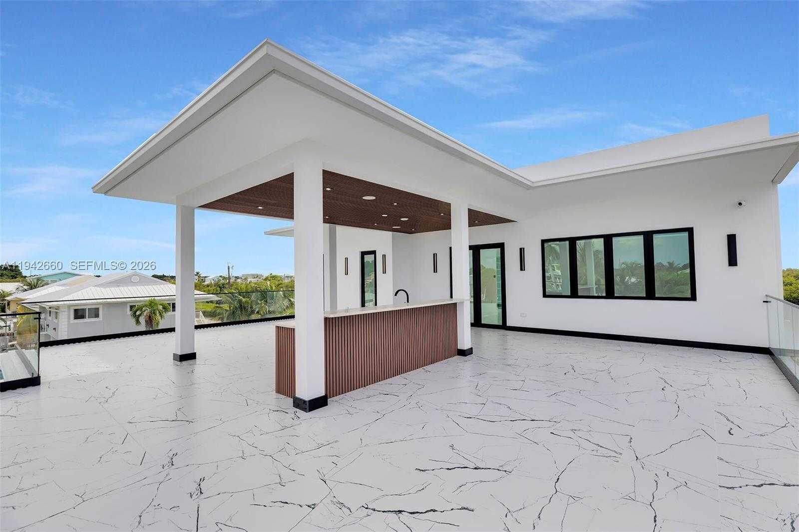 Small Image of 141 GRASSY RD, Key Largo Number 57