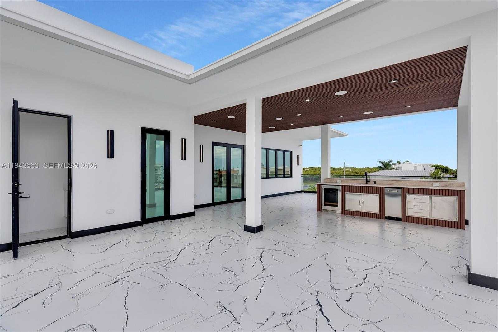 Small Image of 141 GRASSY RD, Key Largo Number 58