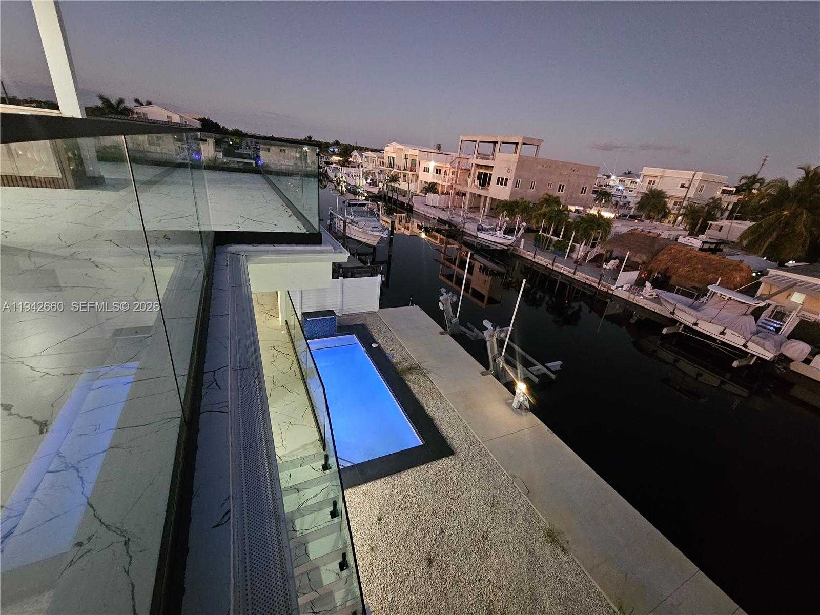 Small Image of 141 GRASSY RD, Key Largo Number 75