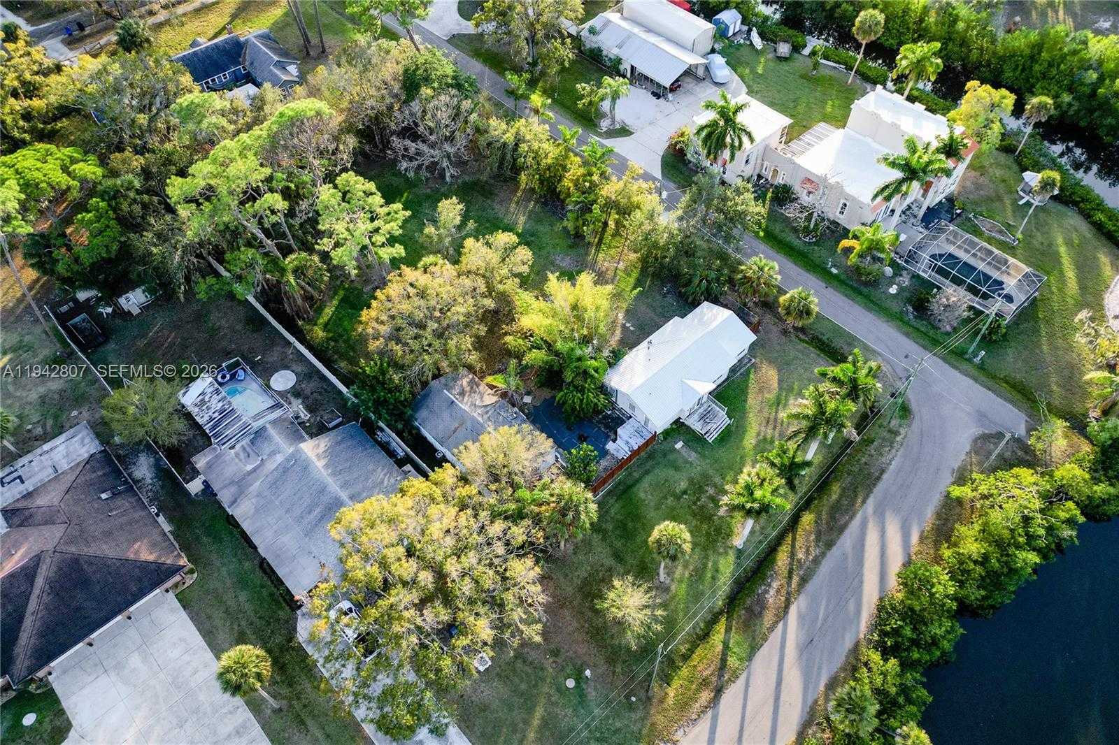 Small Image of 302 5TH ST SW, Other City - In The State Of Florida Number 8