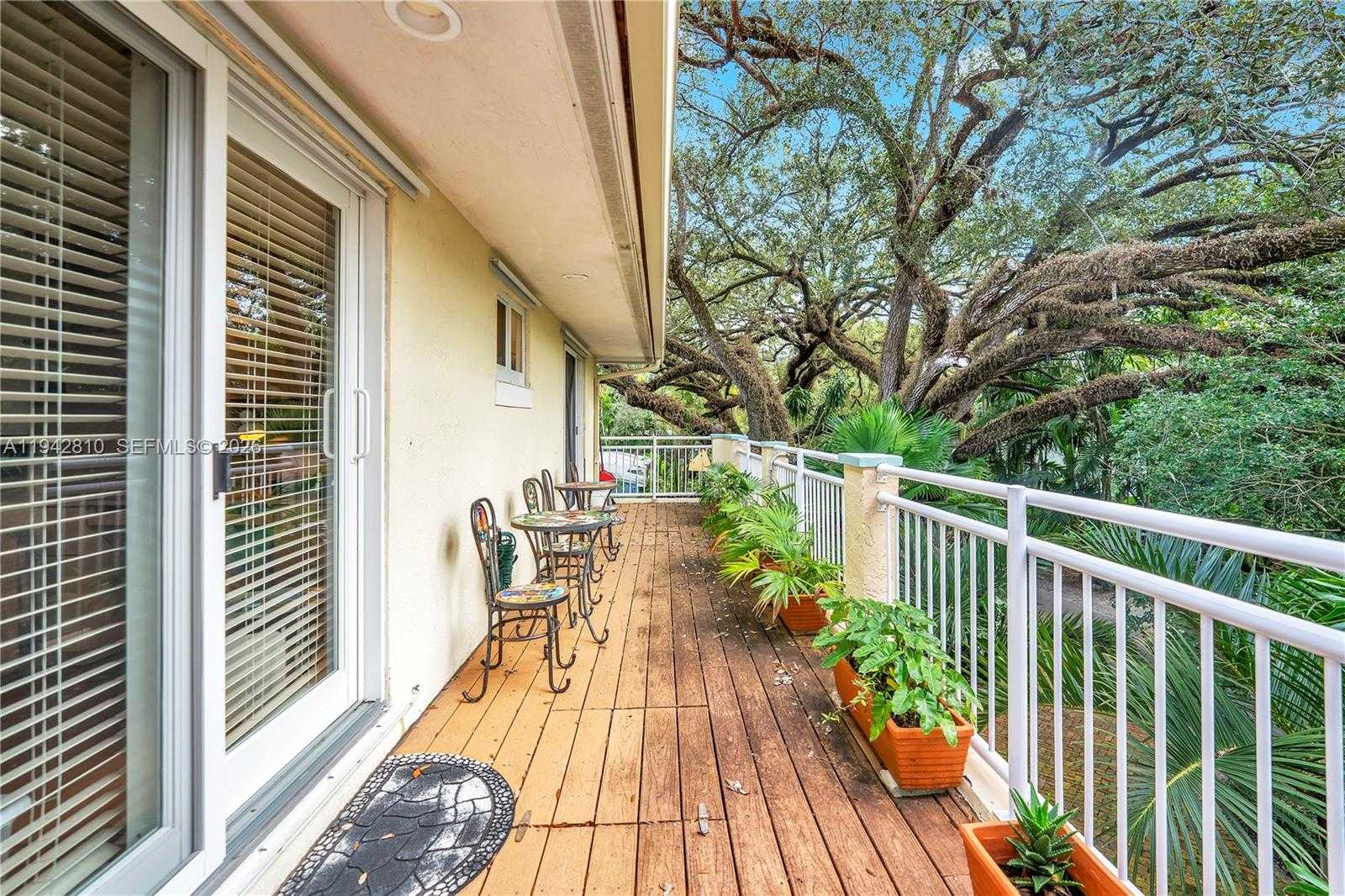 Small Image of 2496 ABACO AVE, Miami Number 27
