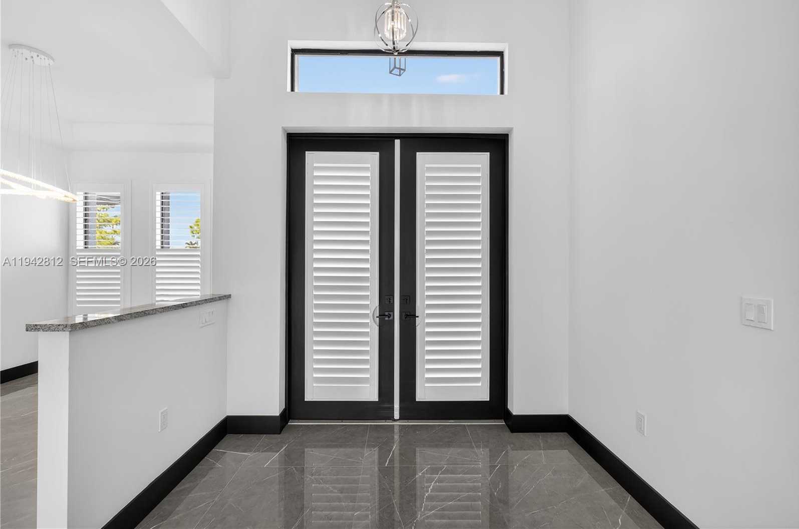 Small Image of 1102 MOHAWK PARKWAY, Cape Coral Number 2