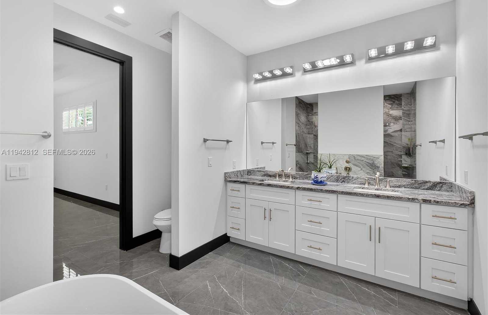 Small Image of 1102 MOHAWK PARKWAY, Cape Coral Number 21