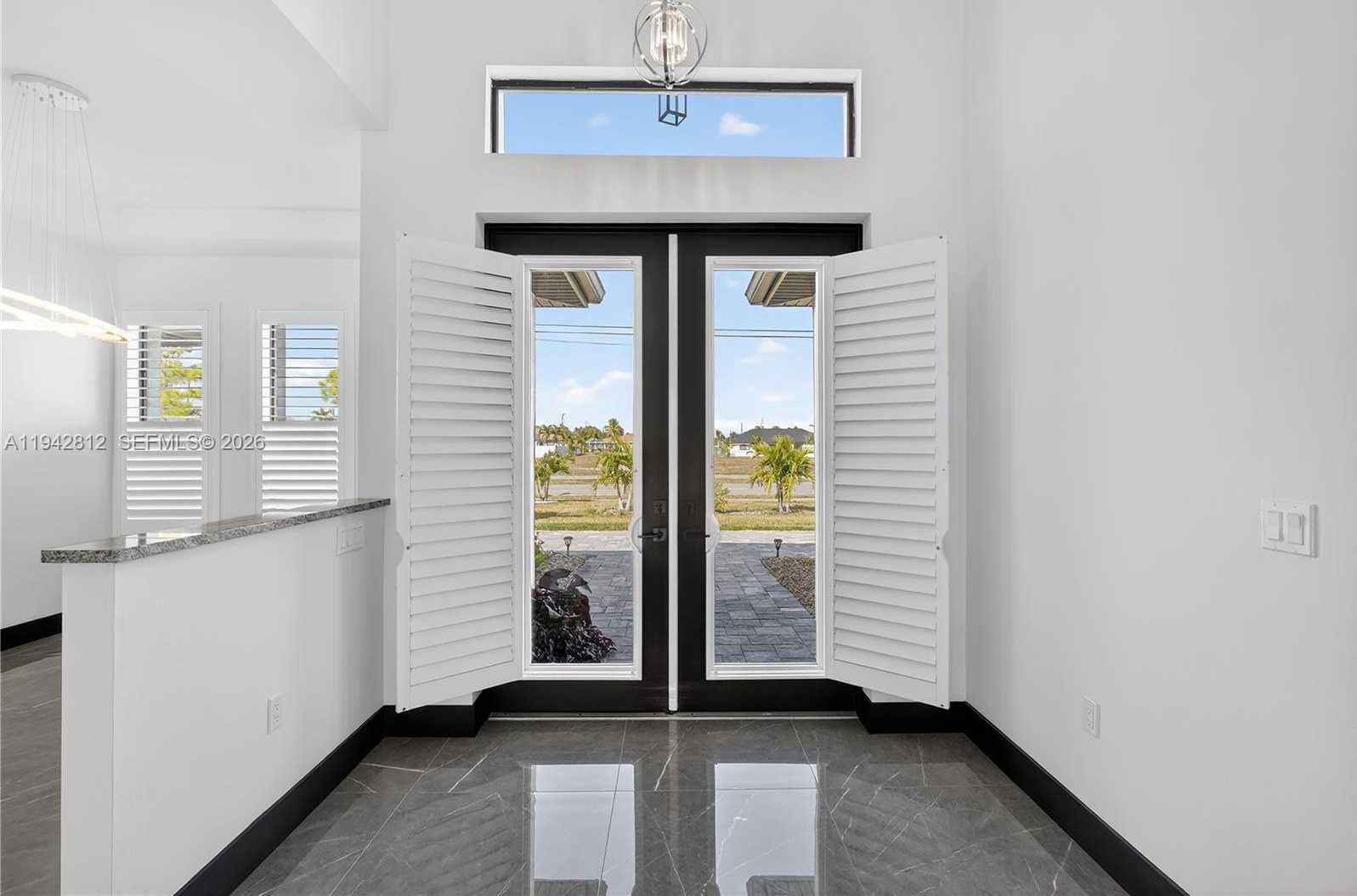 Small Image of 1102 MOHAWK PARKWAY, Cape Coral Number 3