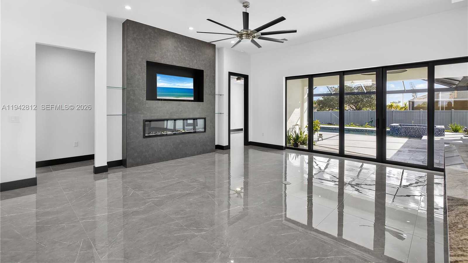 Small Image of 1102 MOHAWK PARKWAY, Cape Coral Number 7