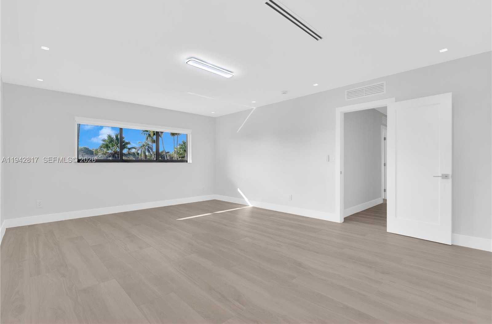 Small Image of 12751 SOUTH WEST 92ND CT, Miami Number 14