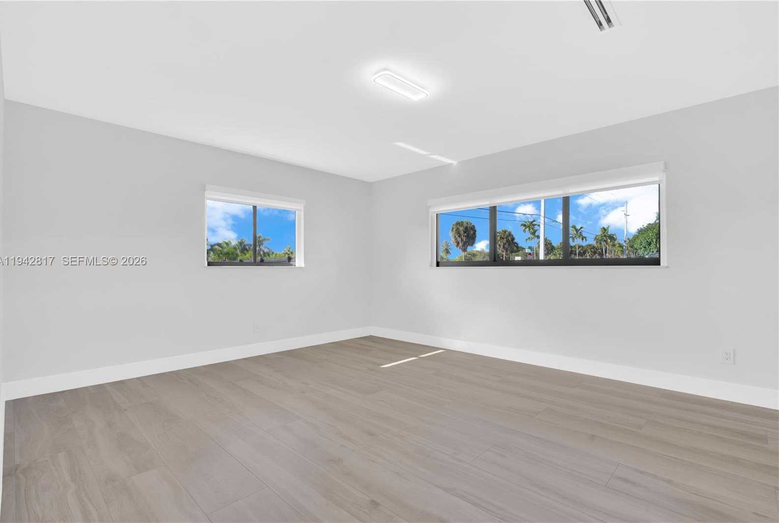 Small Image of 12751 SOUTH WEST 92ND CT, Miami Number 27