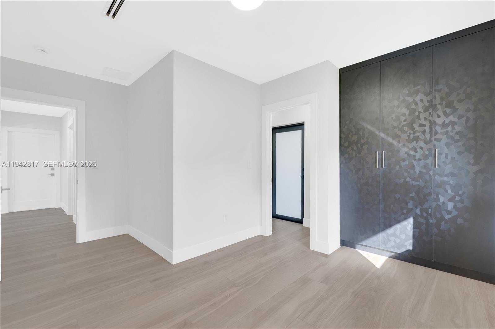 Small Image of 12751 SOUTH WEST 92ND CT, Miami Number 31