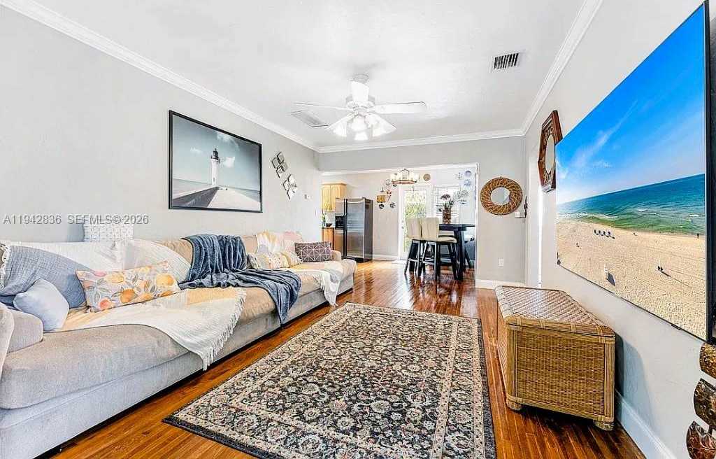 Small Image of 1601 NORTH 16TH CT, Hollywood Number 2