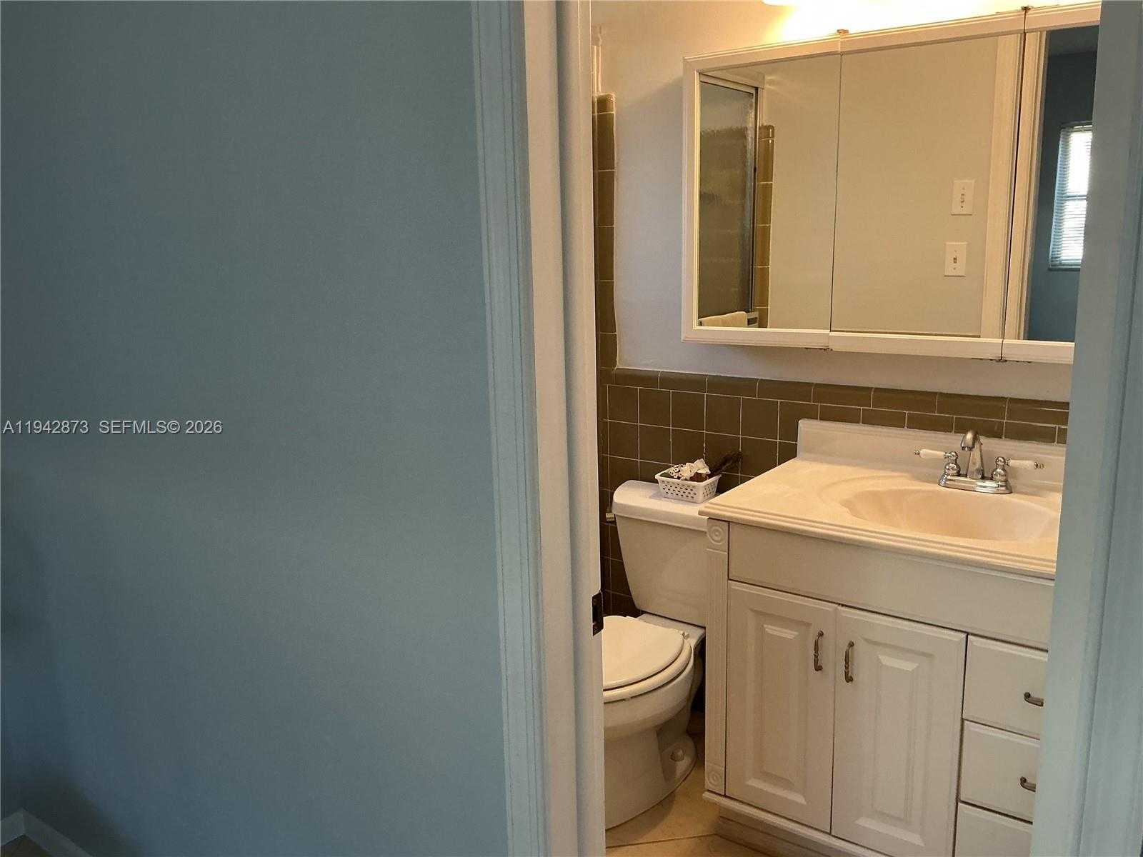 Small Image of 8604 NORTH WEST 59TH PL, Tamarac Number 25