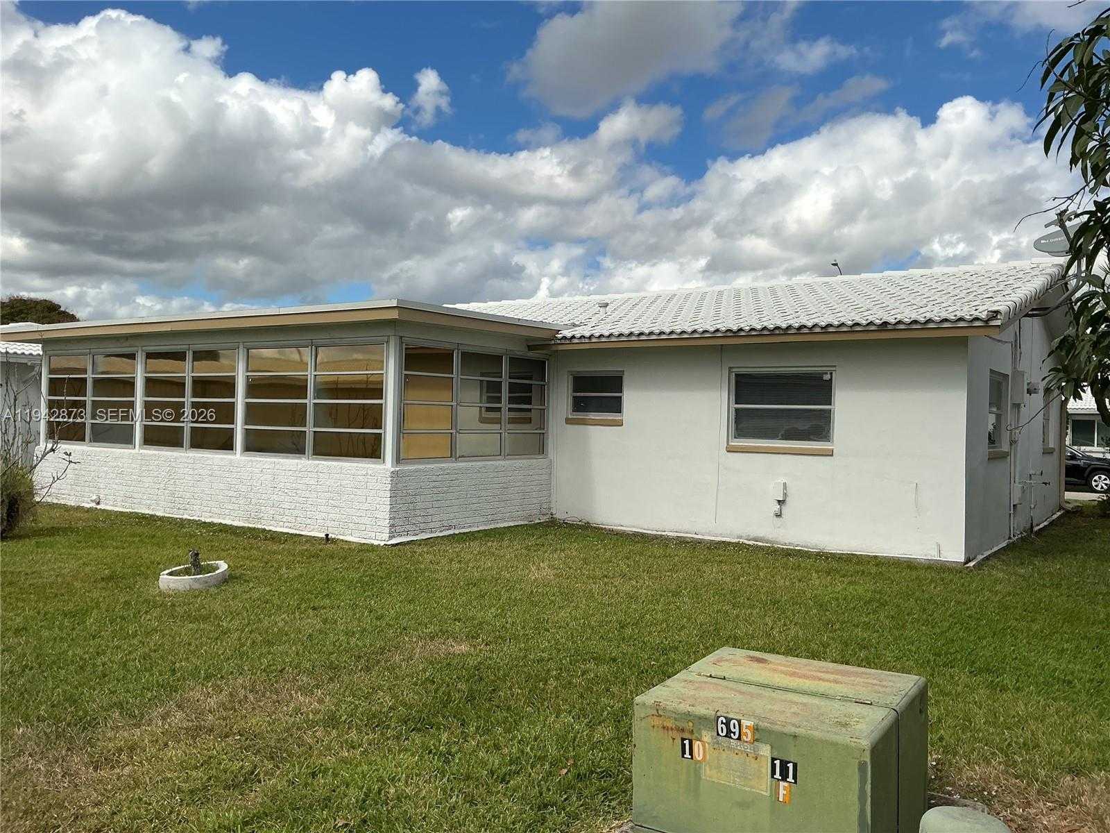 Small Image of 8604 NORTH WEST 59TH PL, Tamarac Number 29