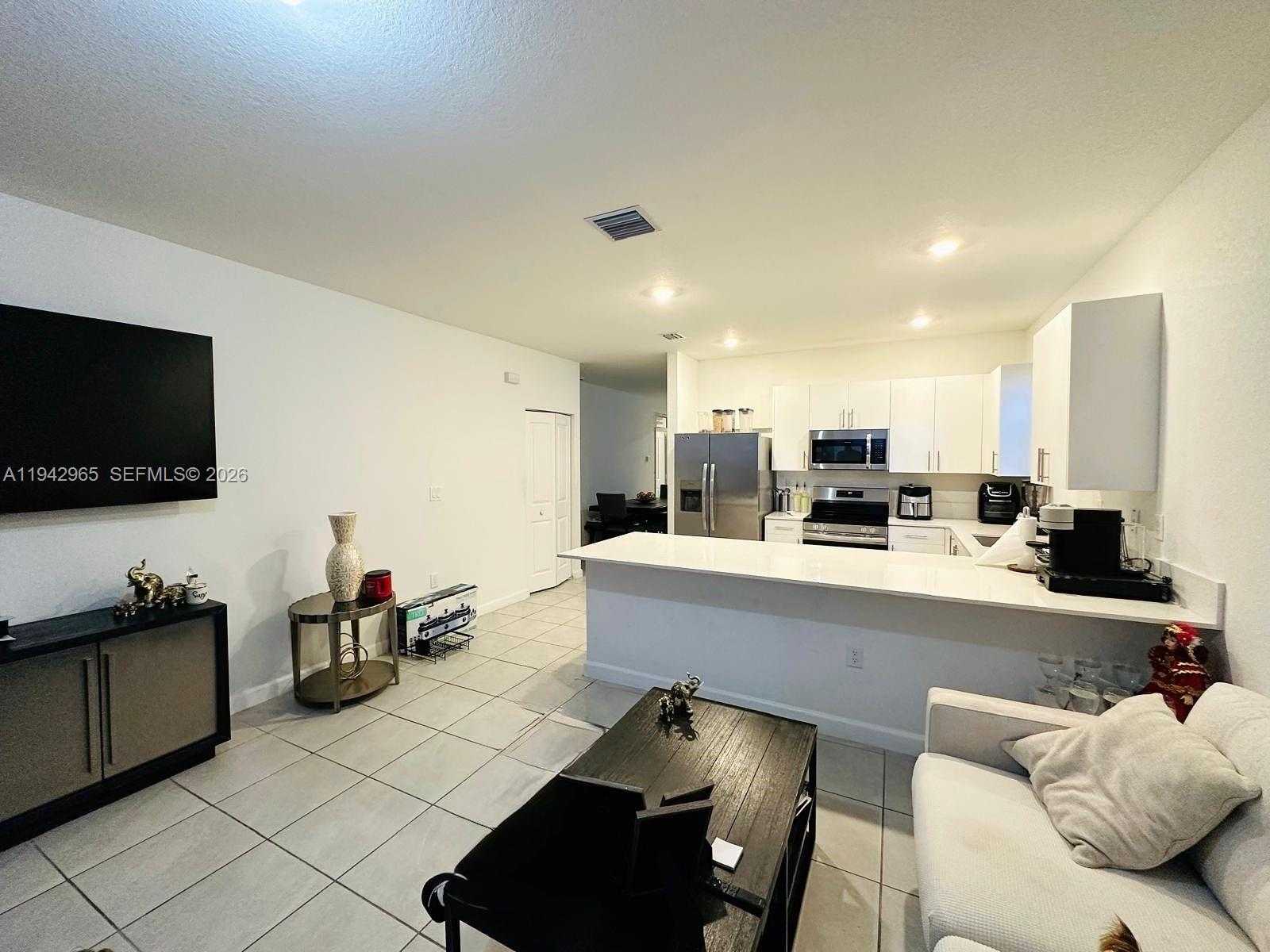 Small Image of 23357 SOUTH WEST 133RD AVE, Miami Number 8