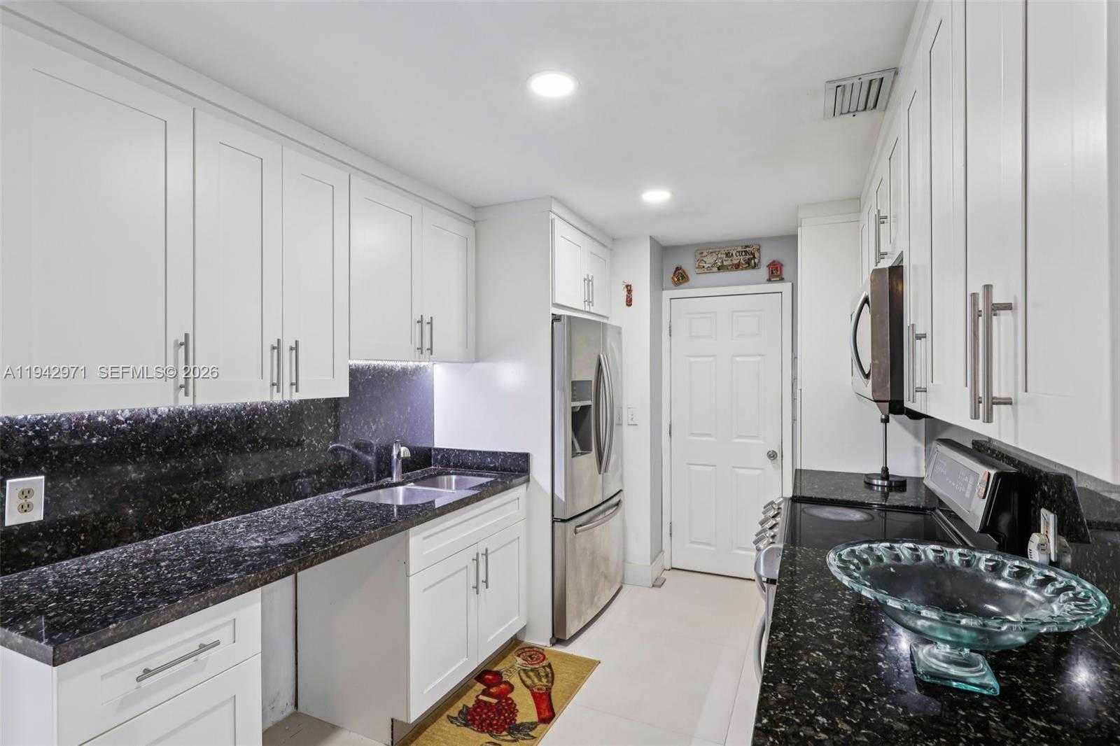 Small Image of 16832 NORTH WEST 52ND AVE, Miami Gardens Number 13