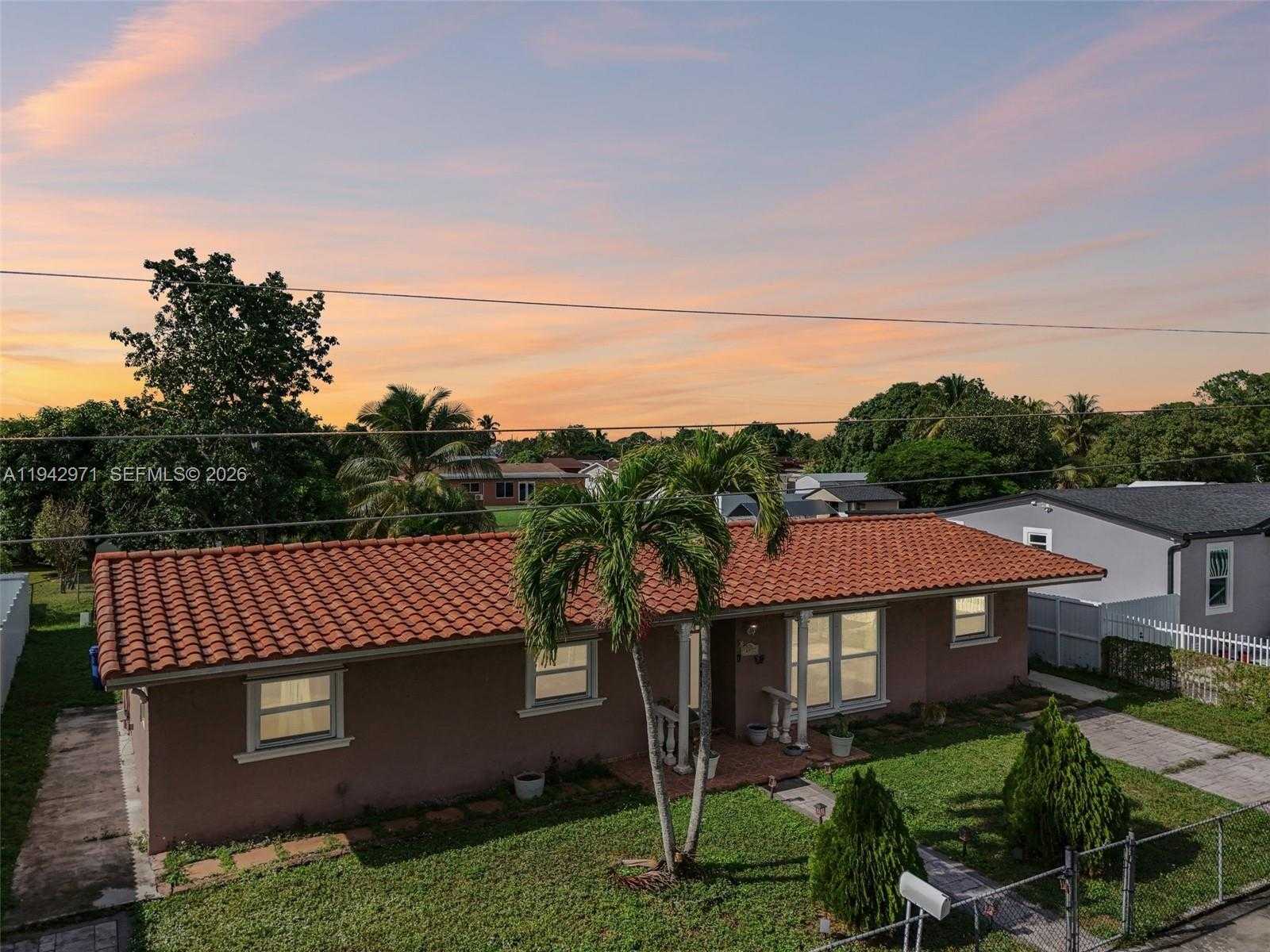 Small Image of 16832 NORTH WEST 52ND AVE, Miami Gardens Number 49