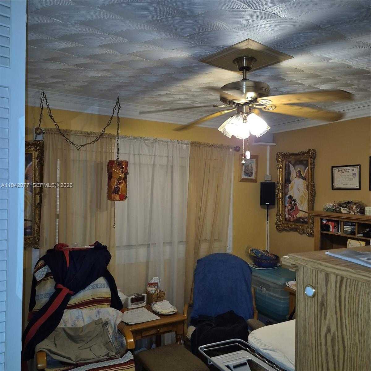 Small Image of 6225 SOUTH WEST 59TH ST, South Miami Number 15