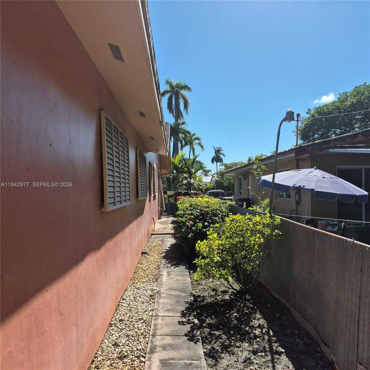 Small Image of 6225 SOUTH WEST 59TH ST, South Miami Number 21