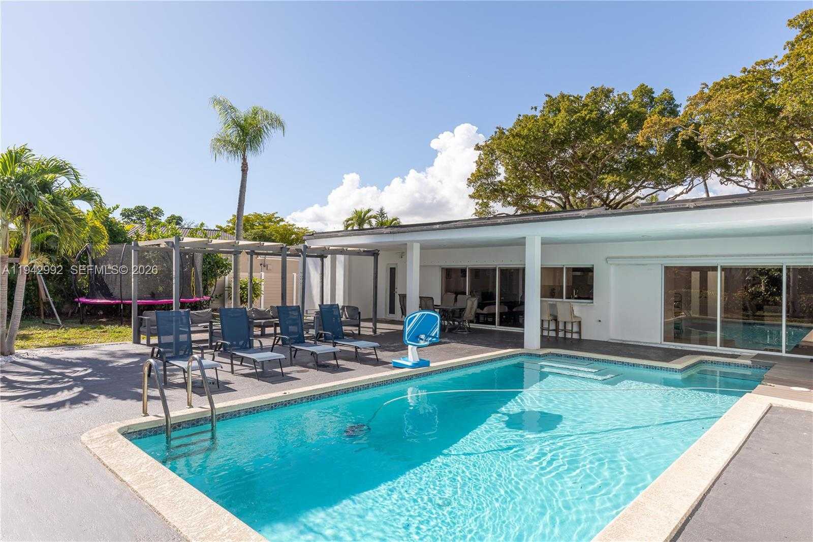 Small Image of 18555 SOUTH WEST 83RD PL, Cutler Bay Number 40