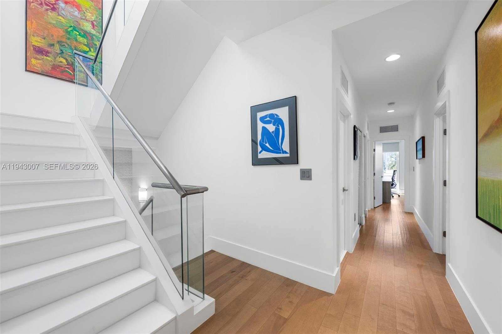 Small Image of 19005 ATLANTIC BLVD, Sunny Isles Beach Number 19