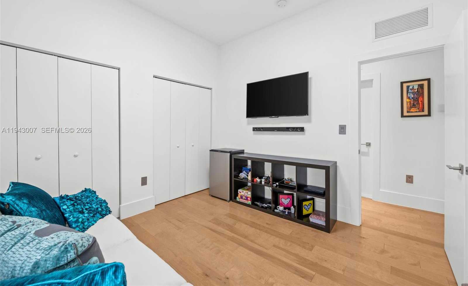 Small Image of 19005 ATLANTIC BLVD, Sunny Isles Beach Number 28